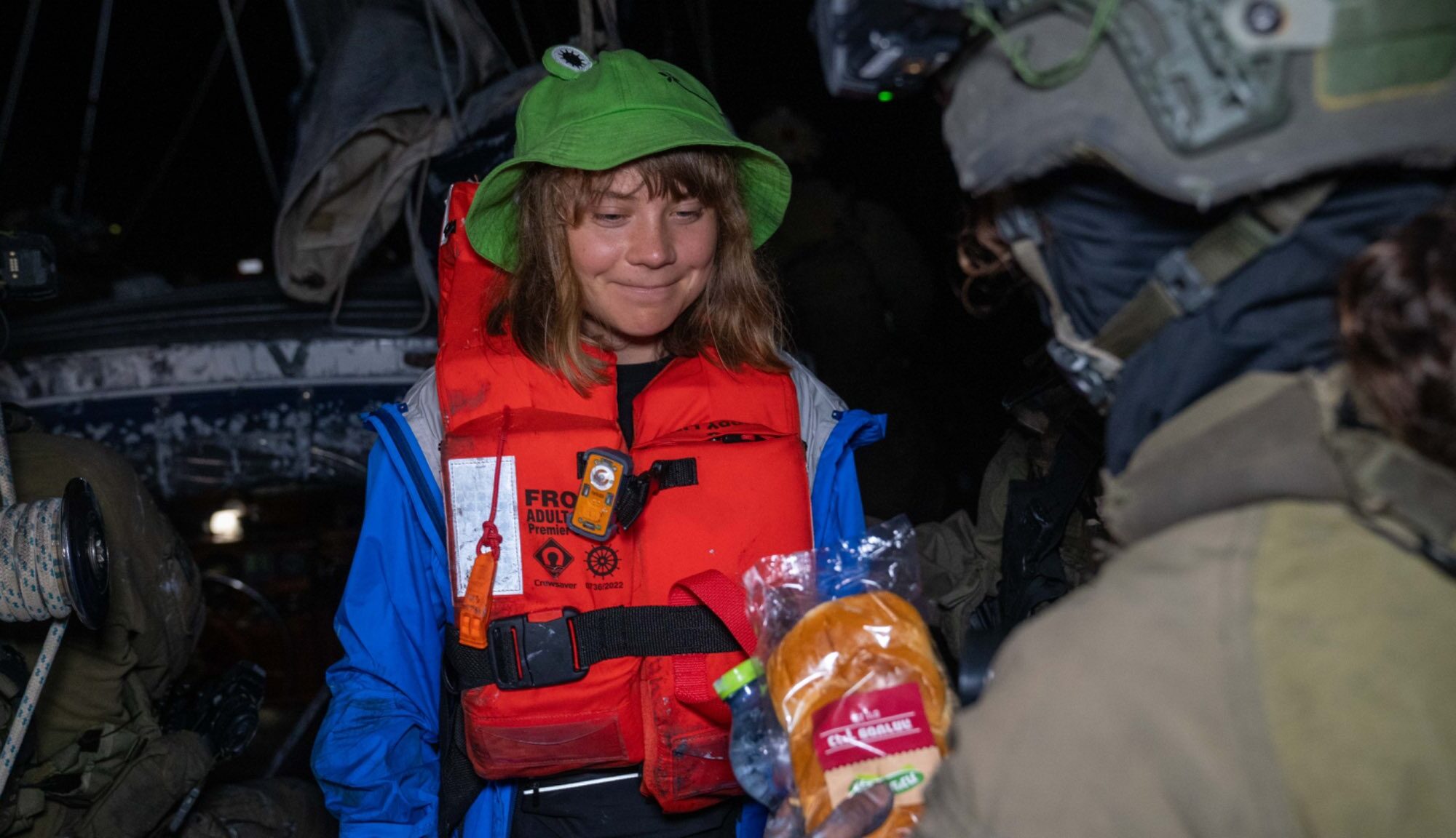 Gretha Thunberg gets bread from IDF